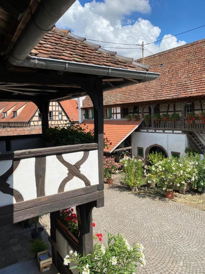 Chambres D'Hotes De Charme A La Ferme Freysz Quatzenheim Exterior foto